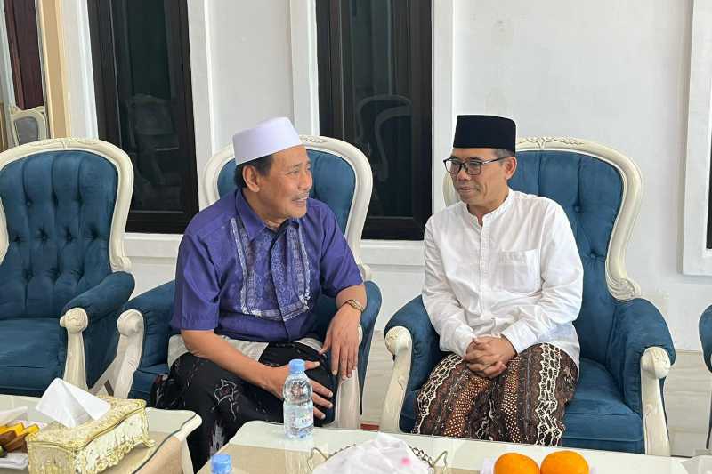 Sowan Kiai Mutawakkil, Kakanwil Kemenag Jatim Dapat Nasehat Pentingnya Koreksi Diri