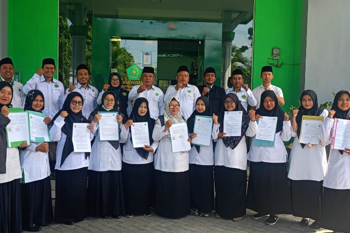 KUA Tempeh Teken MoU dengan MI Se-Kecamatan untuk Perkuat Sinergi Pendidikan Keagamaan