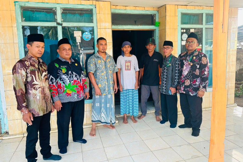 Takziah ke Rumah Korban, Penyuluh Agama KUA Kedungjajang Ajak Semua Pihak Perangi Bullying